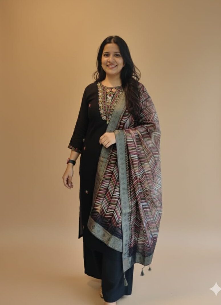 Ladocreations Festive Three Piece Set-LC9543